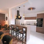 Daire Le Matignon - Design Facing *