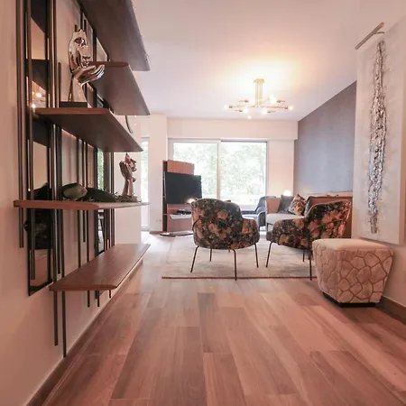 Le Matignon - Design Facing Daire *